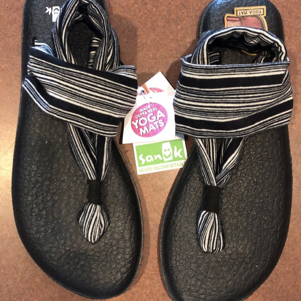 NWT Sling Back Sanuk Sandals